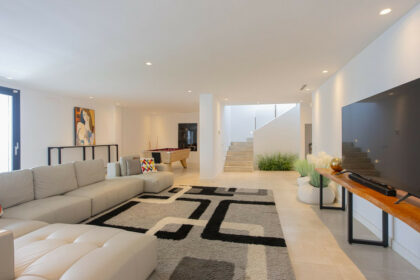 b86bfcc0770866763764349937ec0105 - 52