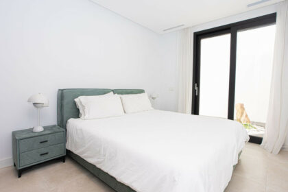 b86bfcc0770866763764349937ec0105 - 70