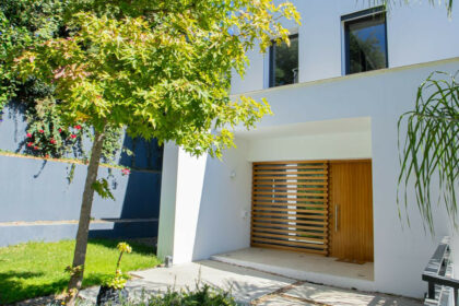 b86bfcc0770866763764349937ec0105 - 76