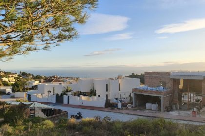 b8ac3e769d3fdbfe733e72b73b2ad28b - 1