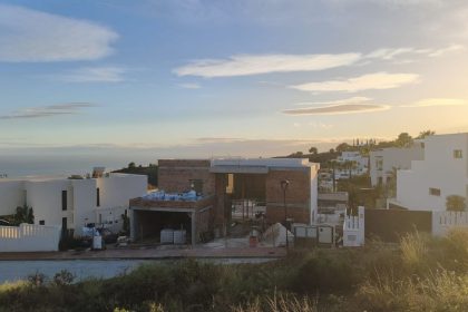 b8ac3e769d3fdbfe733e72b73b2ad28b - 2