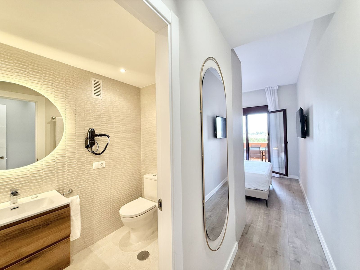 b8b6c7c04334e383c855cbb89ca85074 - 10