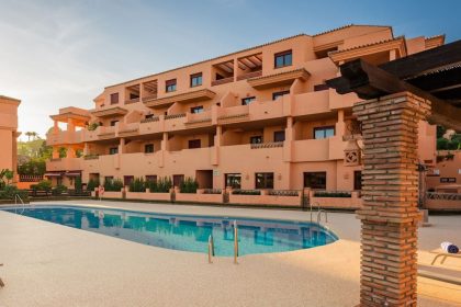 b8b6c7c04334e383c855cbb89ca85074 - 14