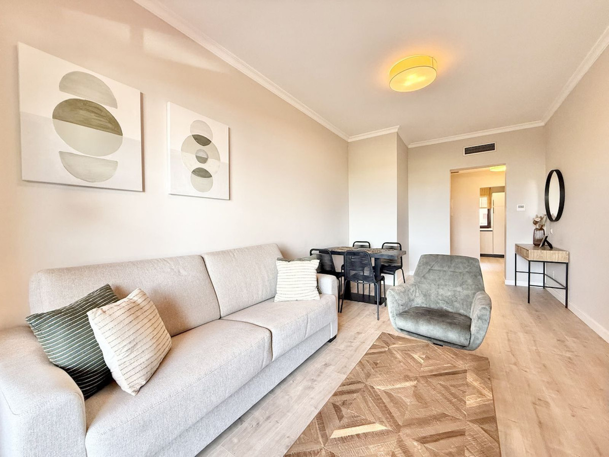 b8b6c7c04334e383c855cbb89ca85074 - 3