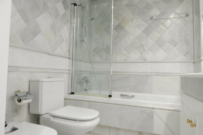 b8d7858e7240548aab4169a284929b27 - 10