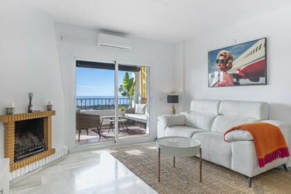 b8dc4c10c8c4fbea892fb0d3a4770e4b - 14