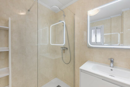 b8dc4c10c8c4fbea892fb0d3a4770e4b - 26