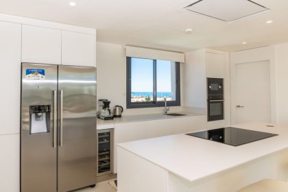 b8e7e7198a98fcaf581a820eb2a85806 - 13