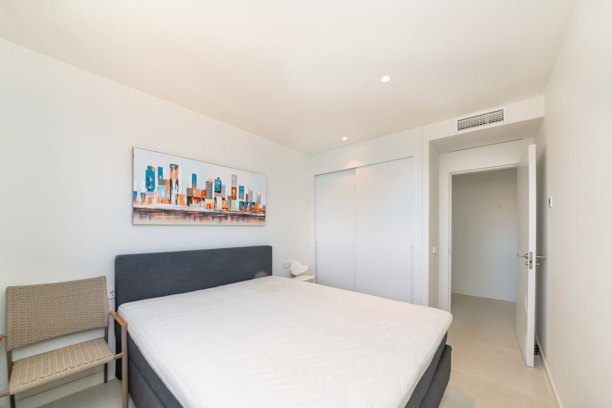 b8e7e7198a98fcaf581a820eb2a85806 - 22