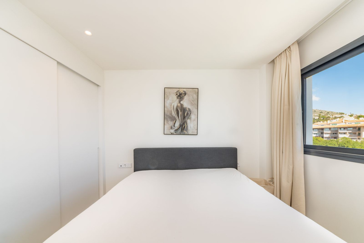 b8e7e7198a98fcaf581a820eb2a85806 - 25