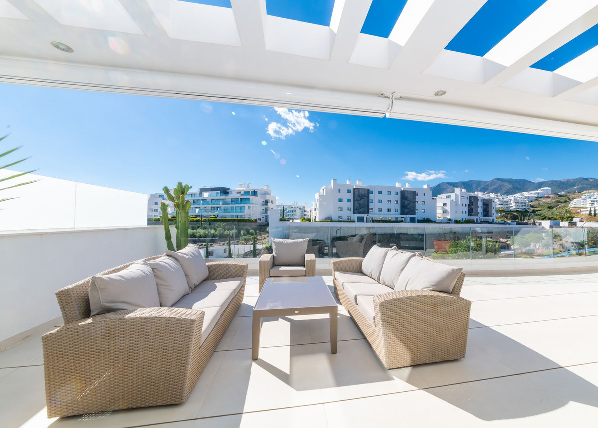 b8e7e7198a98fcaf581a820eb2a85806 - 28