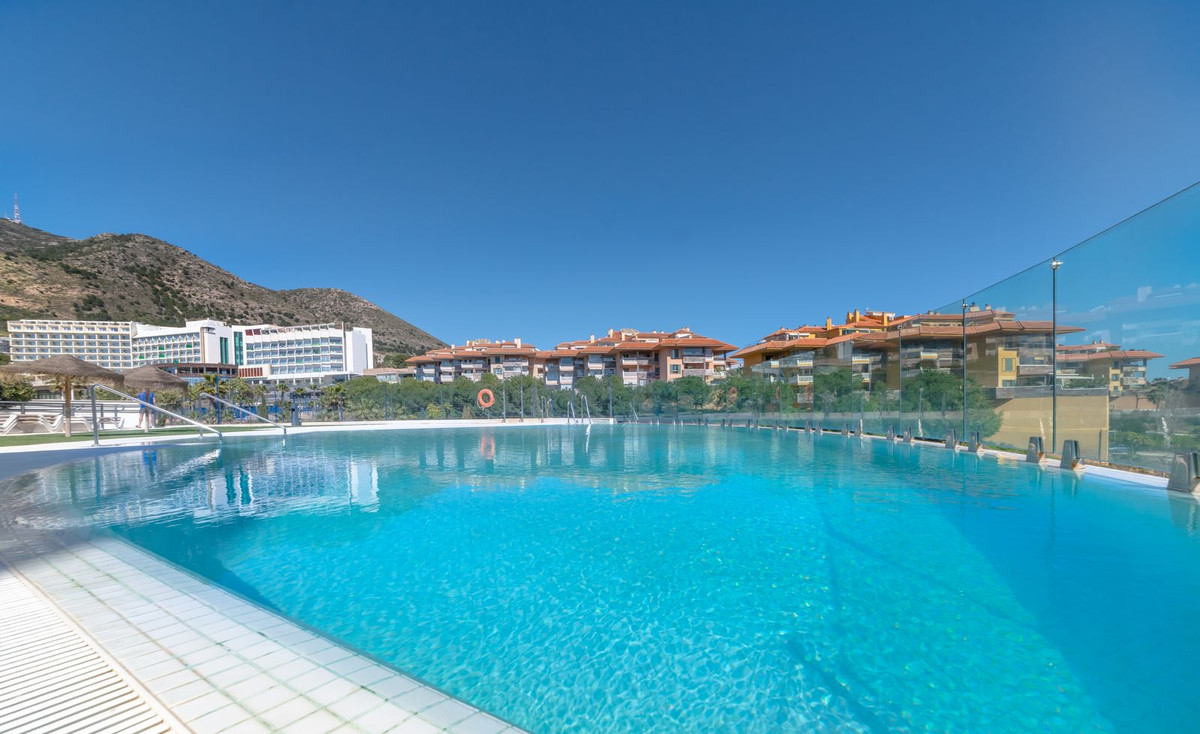 b8e7e7198a98fcaf581a820eb2a85806 - 35