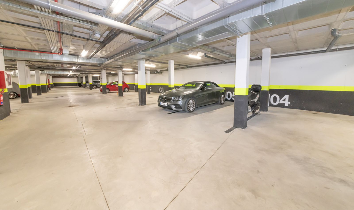 b8e7e7198a98fcaf581a820eb2a85806 - 36