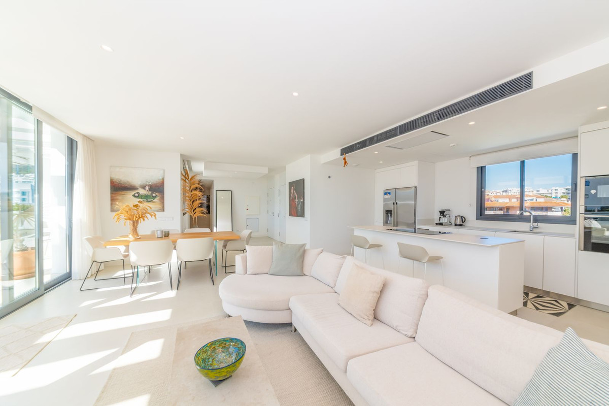 b8e7e7198a98fcaf581a820eb2a85806 - 7