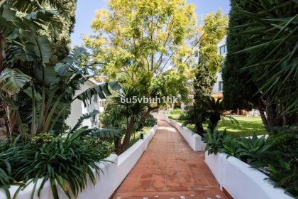 b9265bbf70fe5e1d9d0f23f40a290af7 - 27