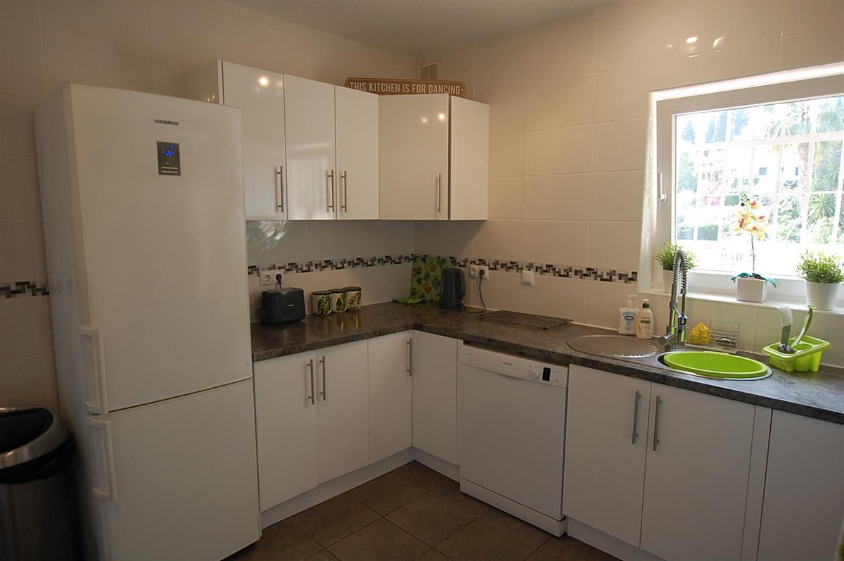 b96de503ac1298b3f5c52a42e7c37ce4 - 26