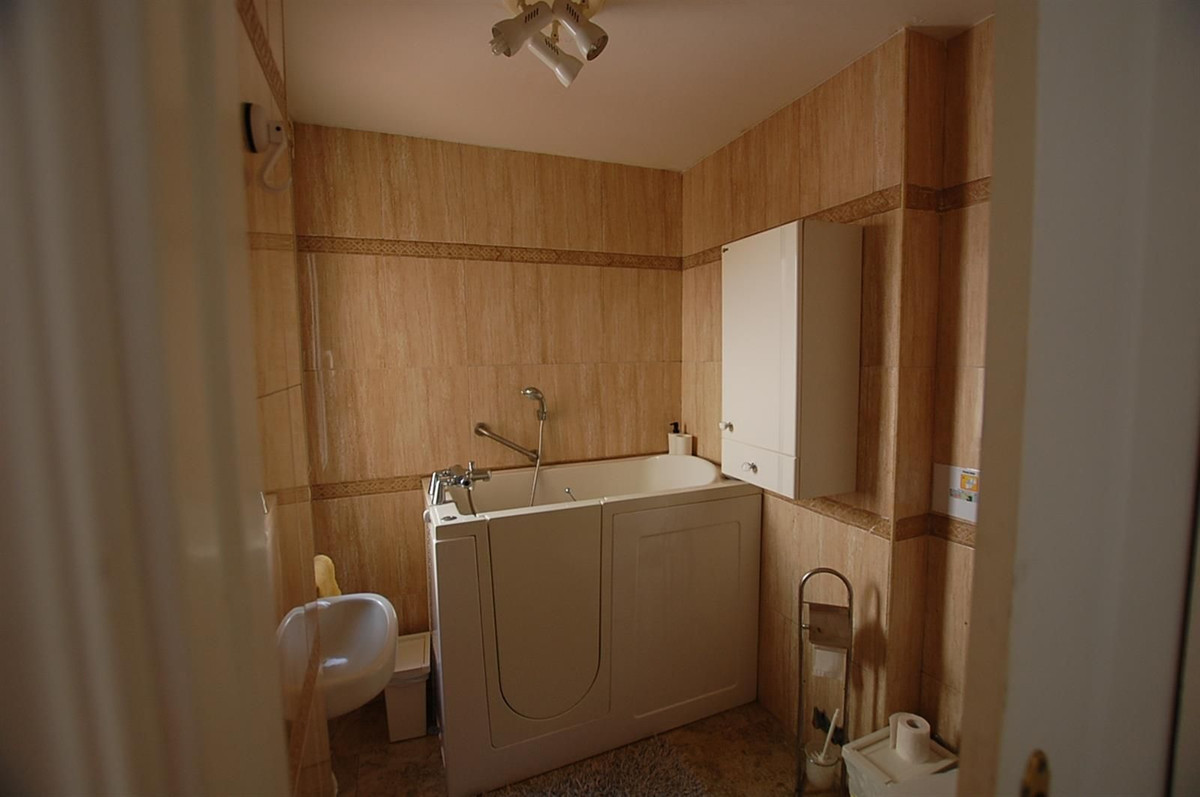 b96de503ac1298b3f5c52a42e7c37ce4 - 30