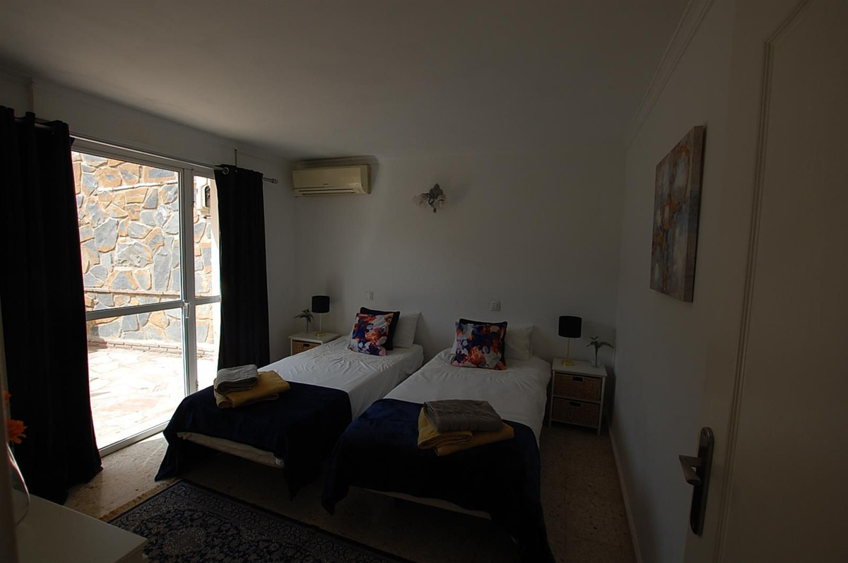 b96de503ac1298b3f5c52a42e7c37ce4 - 32