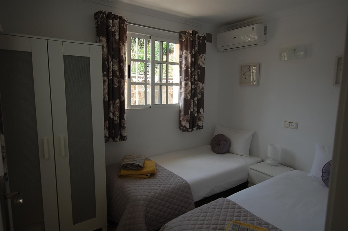 b96de503ac1298b3f5c52a42e7c37ce4 - 33