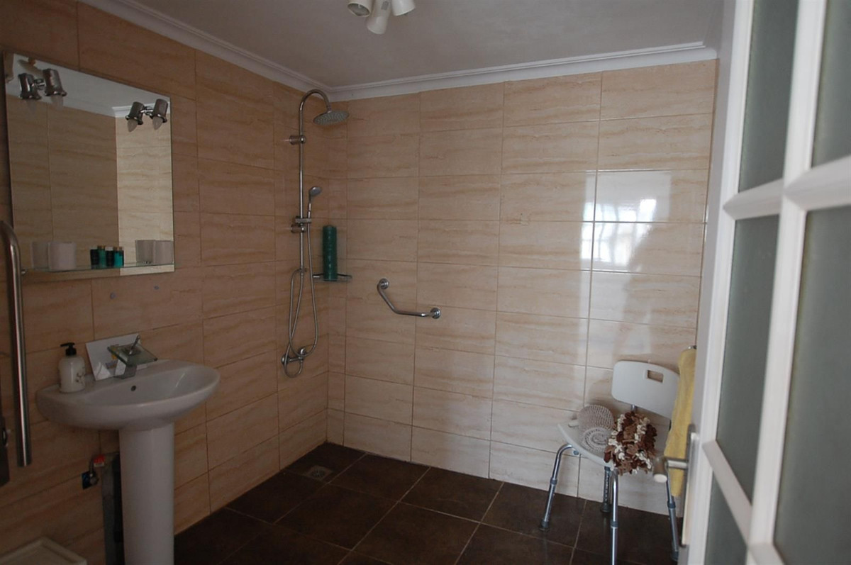 b96de503ac1298b3f5c52a42e7c37ce4 - 34