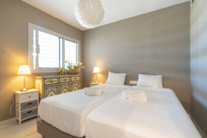 b9b8d5edb4596b47232dcf6105b0ce3c - 19