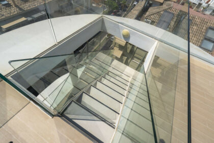 b9b8d5edb4596b47232dcf6105b0ce3c - 25