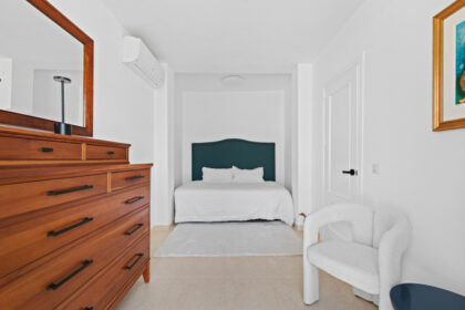 ba20ef8a4565564c1671b2d8aa39ff7a - 24