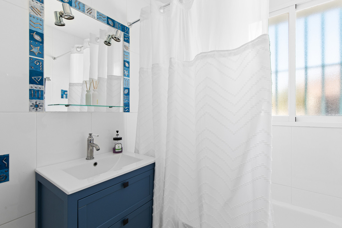 ba20ef8a4565564c1671b2d8aa39ff7a - 27