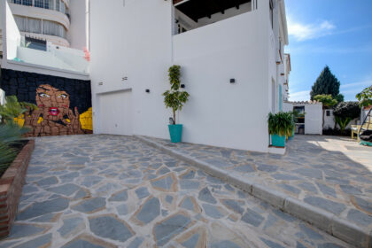 ba20ef8a4565564c1671b2d8aa39ff7a - 35