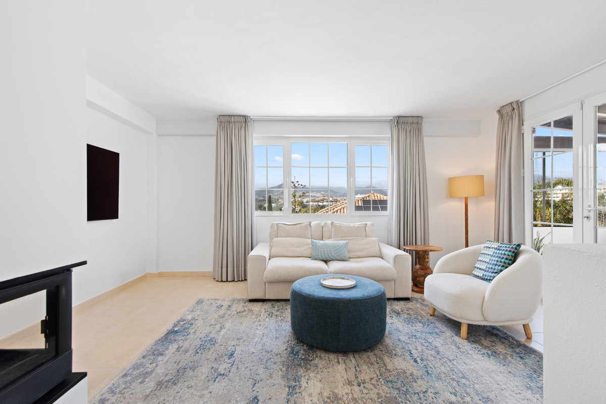 ba20ef8a4565564c1671b2d8aa39ff7a - 4