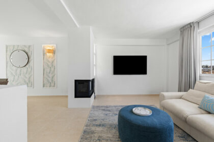 ba20ef8a4565564c1671b2d8aa39ff7a - 7