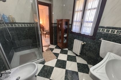 bab6812e2950c81894a4f8d7ea7db098 - 16