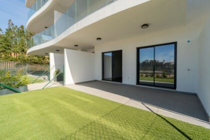 babaf8203394704e0cac28881cb9743c - 12