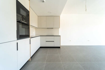 babaf8203394704e0cac28881cb9743c - 19