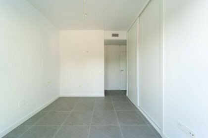 babaf8203394704e0cac28881cb9743c - 25