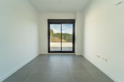 babaf8203394704e0cac28881cb9743c - 33