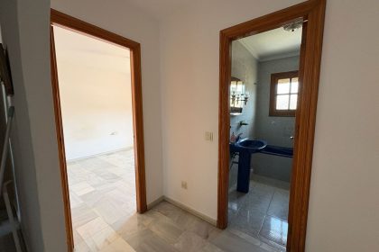 badbc30f50caa5a527486a3b3e744772 - 32