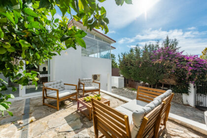 bb11480addc8aaea94ee4e3958780a57 - 18