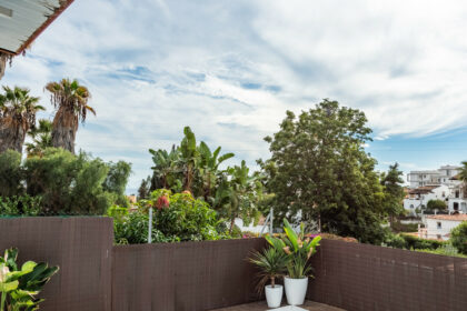 bb11480addc8aaea94ee4e3958780a57 - 24