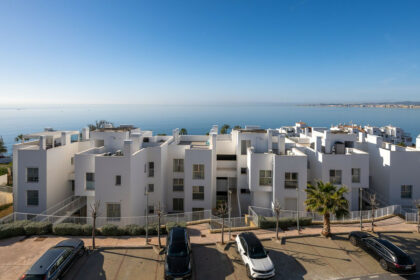 bb204e447241c9cea9fbf7084a800215 - 20