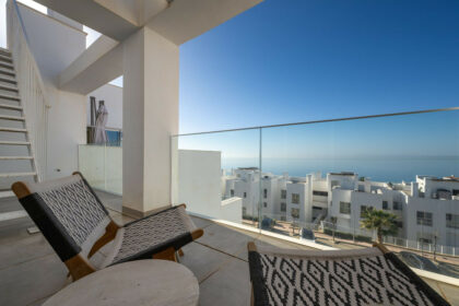 bb204e447241c9cea9fbf7084a800215 - 23