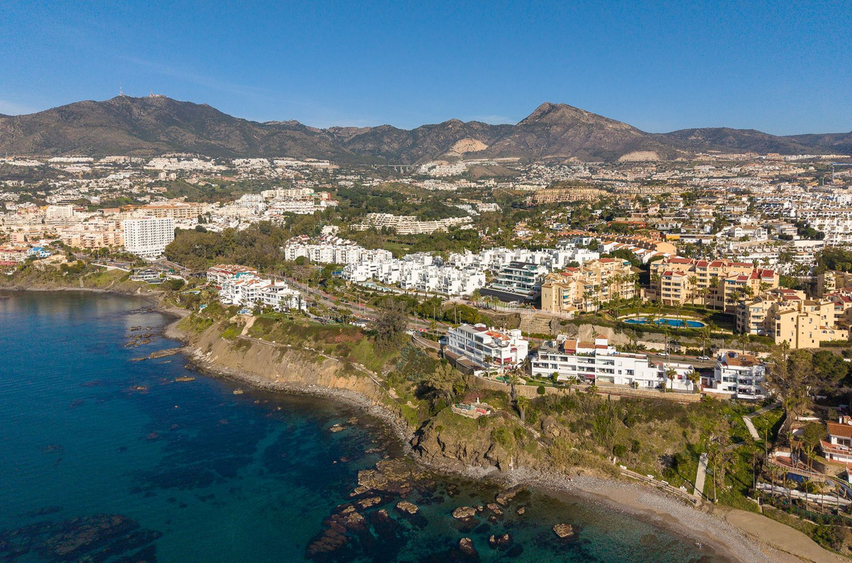 bb204e447241c9cea9fbf7084a800215 - 51