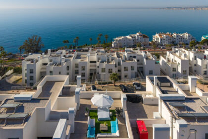 bb204e447241c9cea9fbf7084a800215 - 53