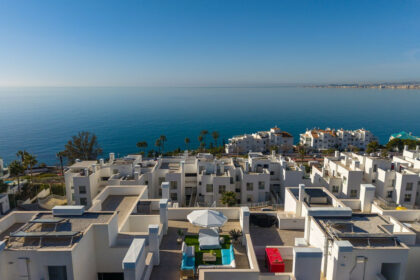 bb204e447241c9cea9fbf7084a800215 - 54