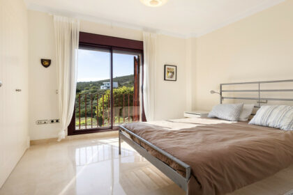 bbb9783e2a332c47c8cecb1120b591aa - 15