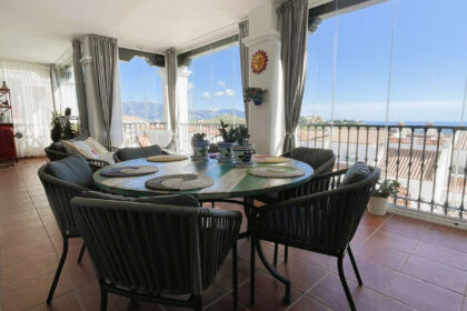 bc1eba6aa7041b53165a9d1670fee97d - 11