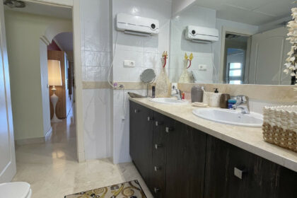 bc1eba6aa7041b53165a9d1670fee97d - 13