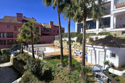 bc1eba6aa7041b53165a9d1670fee97d - 17