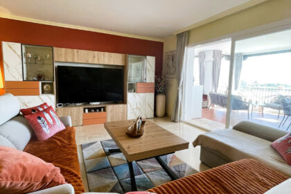 bc1eba6aa7041b53165a9d1670fee97d - 22