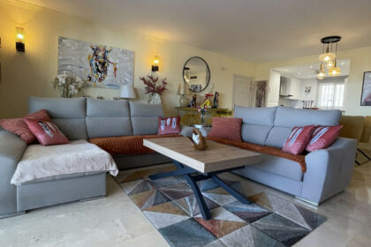 bc1eba6aa7041b53165a9d1670fee97d - 23